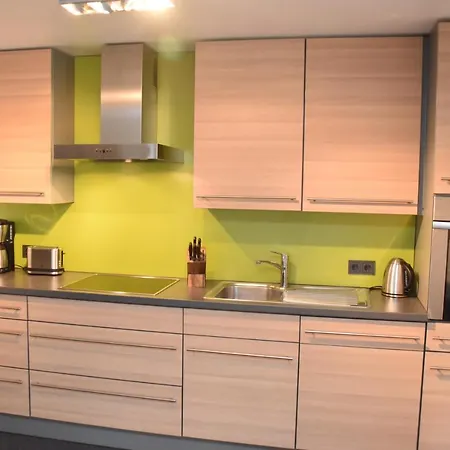 Moderne Mit Terrasse, Nahe Koln, Messewohnung بولهايم