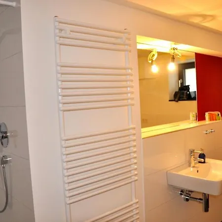 Moderne Mit Terrasse, Nahe Koln, Messewohnung شقة